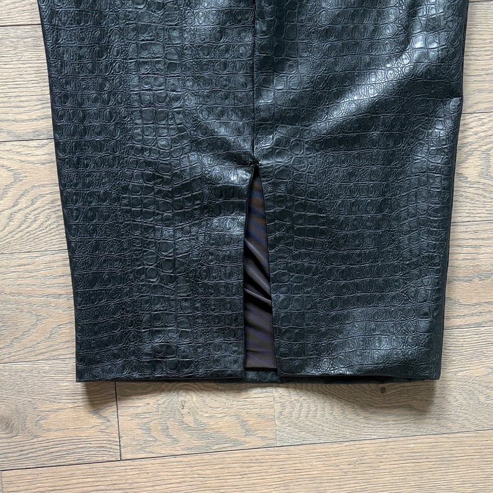 Naked Wardrobe Black Crocodile Faux Leather Pencil Skirt - Picture 3 of 4